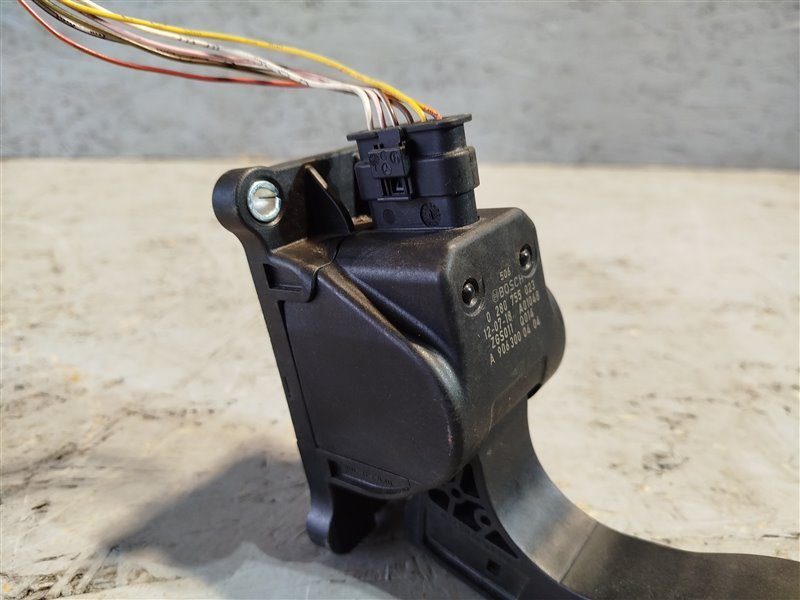 педаль газа, 1715 рублей, Санкт-Петербург