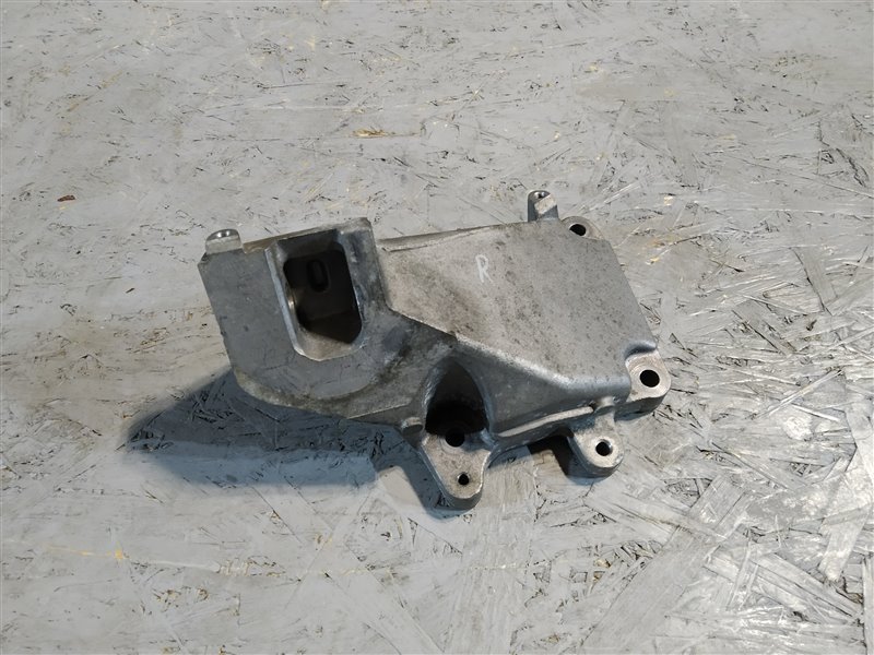 кронштейн двигателя, 1590 рублей, Санкт-Петербург