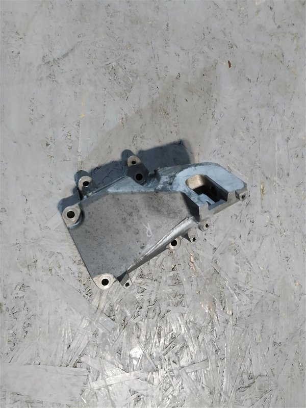 кронштейн двигателя, 1590 рублей, Санкт-Петербург