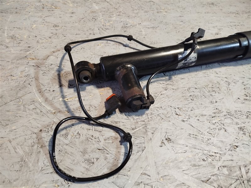 амортизатор, 15695 рублей, Санкт-Петербург