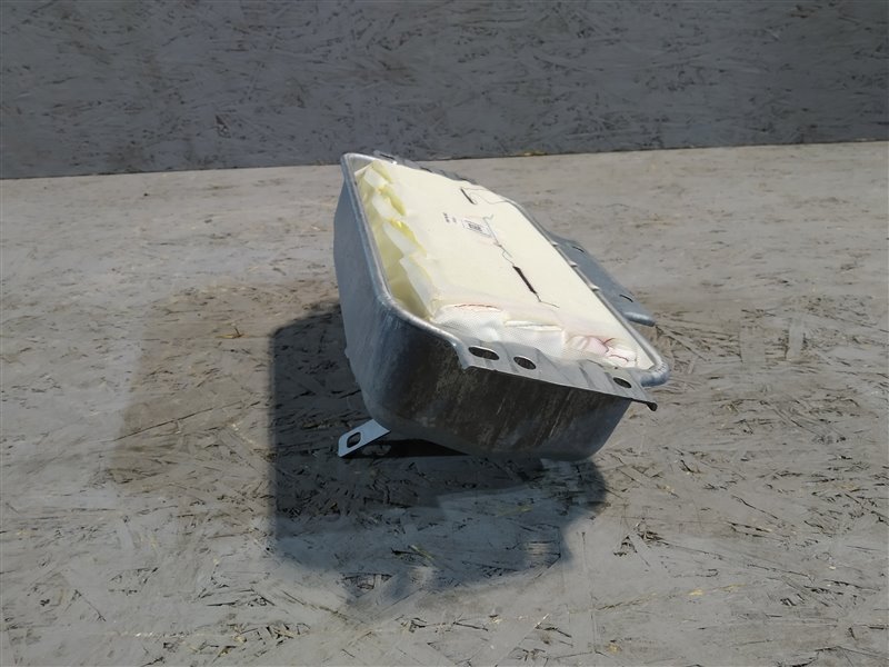 подушка в торпедо, 5300 рублей, Санкт-Петербург