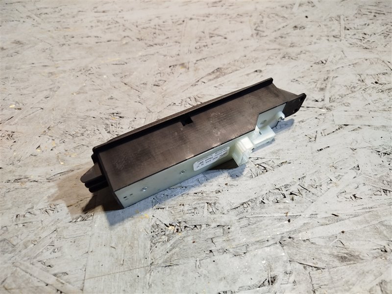 кнопка стеклоподъемника, 1330 рублей, Санкт-Петербург