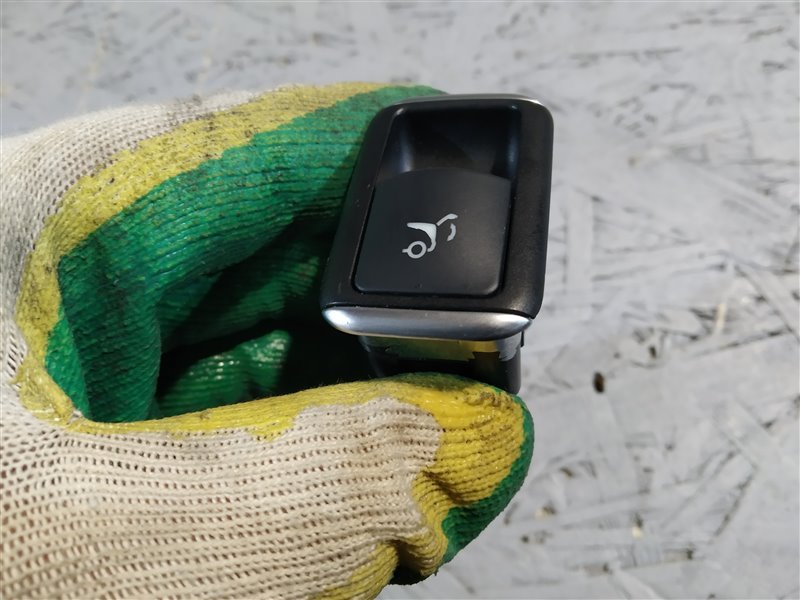 кнопка крышки багажника, 890 рублей, Санкт-Петербург