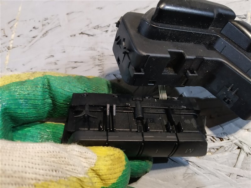 кнопки управления сиденьем, 2555 рублей, Санкт-Петербург