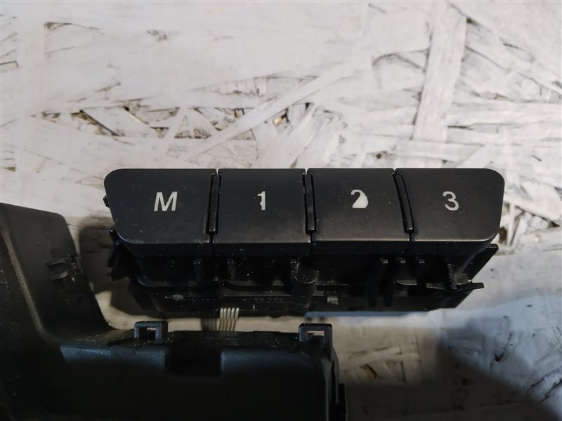 кнопки управления сиденьем, 2555 рублей, Санкт-Петербург