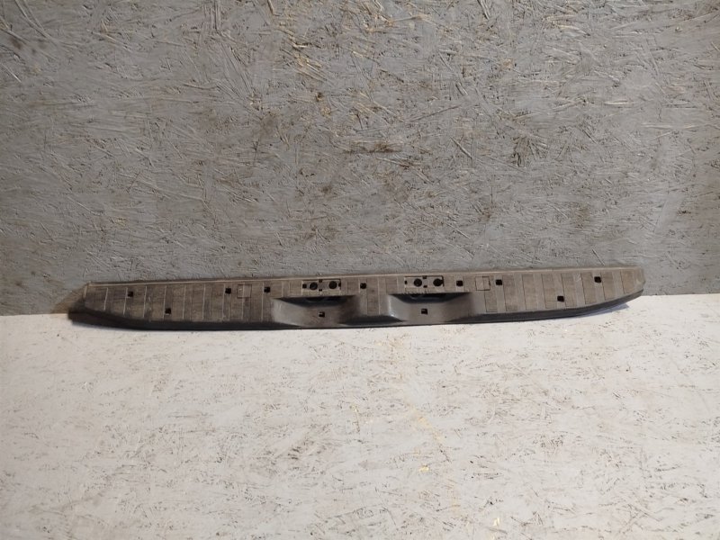 накладка багажника, 1760 рублей, Санкт-Петербург