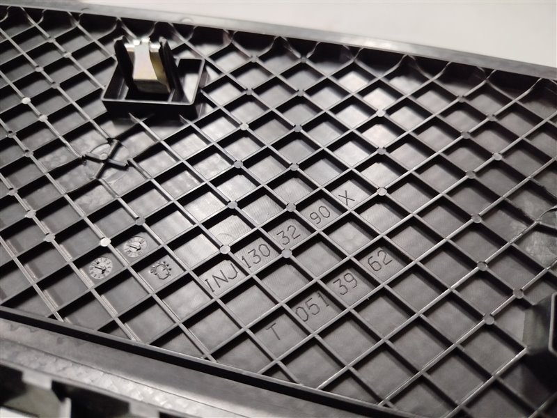 Накладка на торпедо, 2305 рублей, Санкт-Петербург