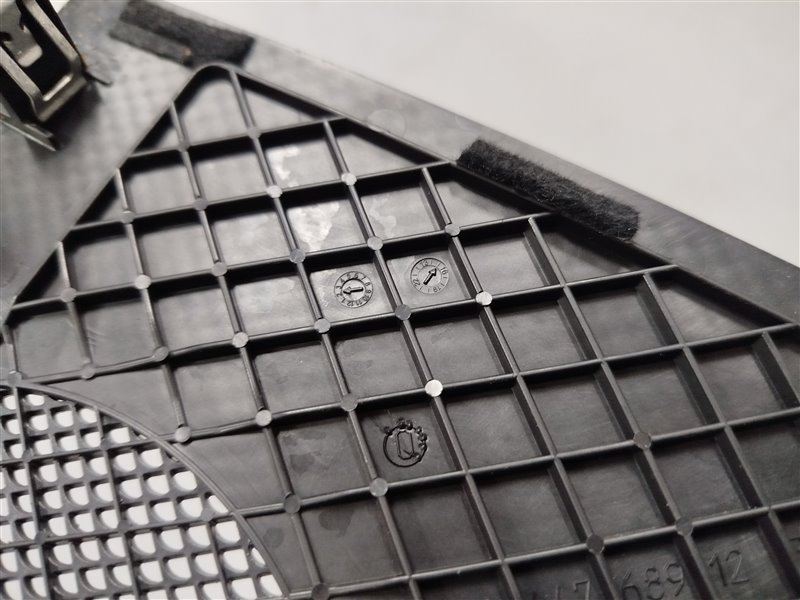 Накладка на торпедо, 2210 рублей, Санкт-Петербург