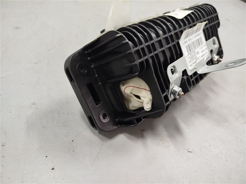 подушка в торпедо, 20805 рублей, Санкт-Петербург