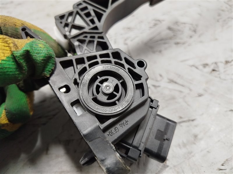 педаль газа, 2115 рублей, Санкт-Петербург