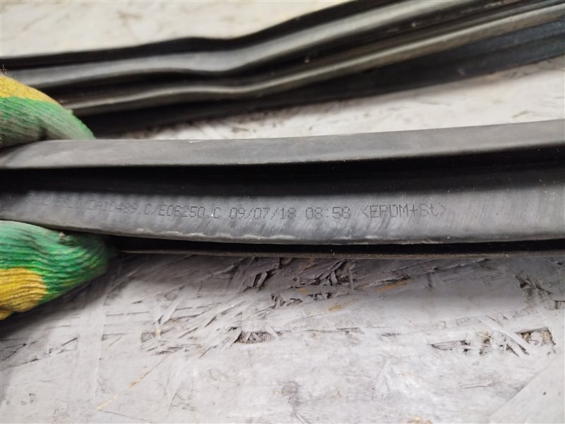 уплотнитель двери, 2680 рублей, Санкт-Петербург