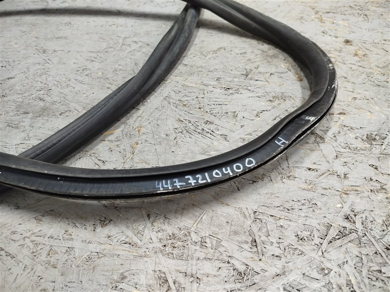 уплотнитель двери, 2680 рублей, Санкт-Петербург