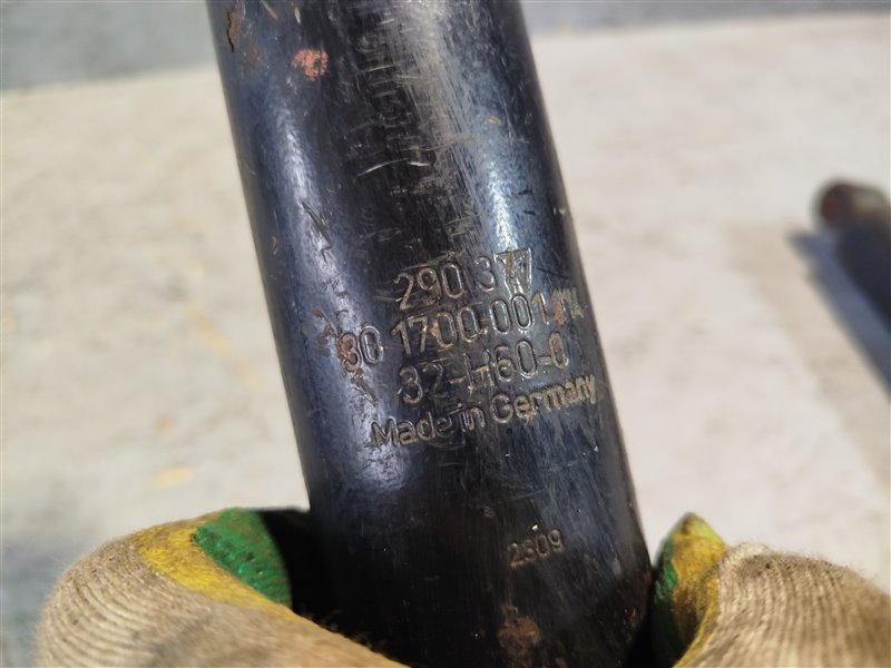 амортизатор, 3375 рублей, Санкт-Петербург