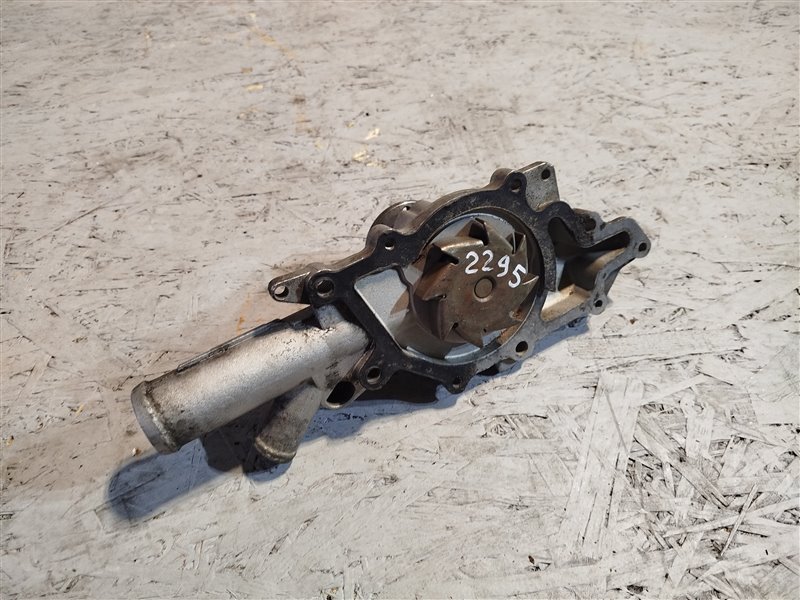 помпа, 1805 рублей, Санкт-Петербург