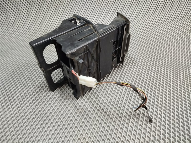 пепельница, 1360 рублей, Санкт-Петербург