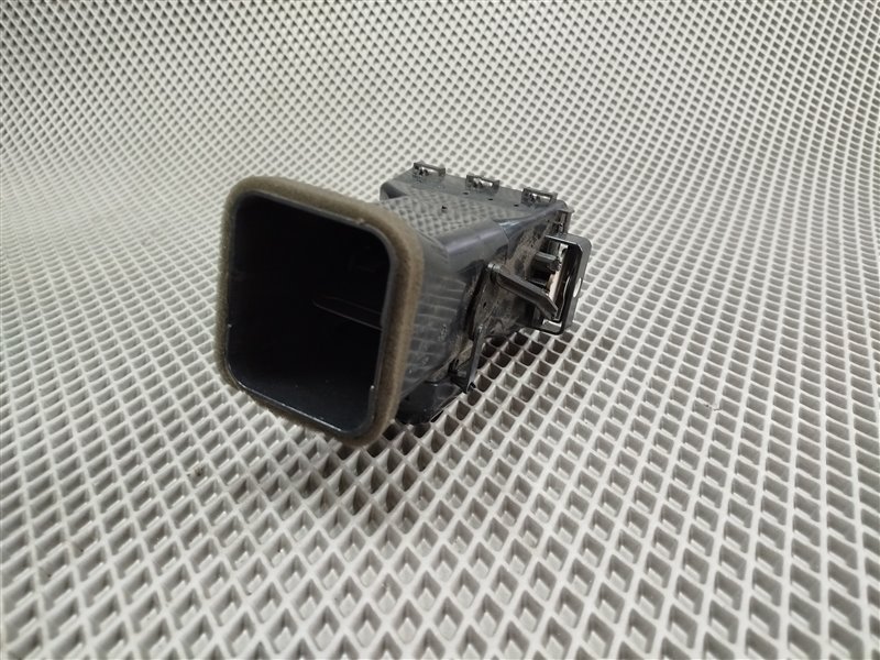 Дефлектор воздушный, 1105 рублей, Санкт-Петербург