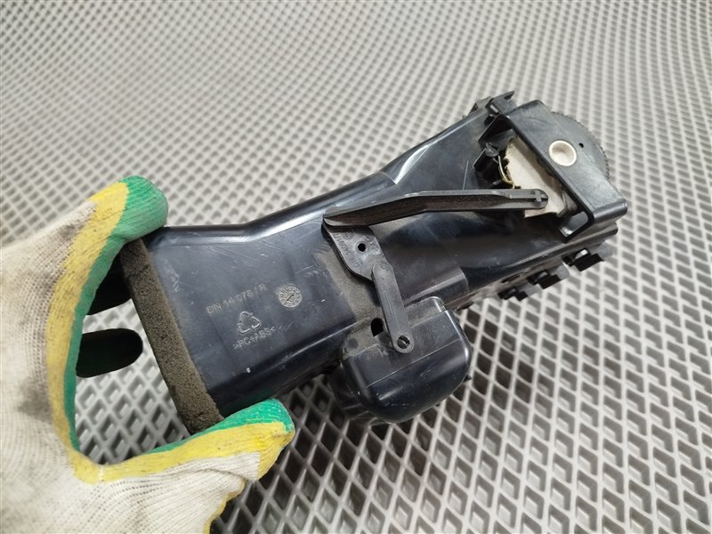 Дефлектор воздушный, 1385 рублей, Санкт-Петербург