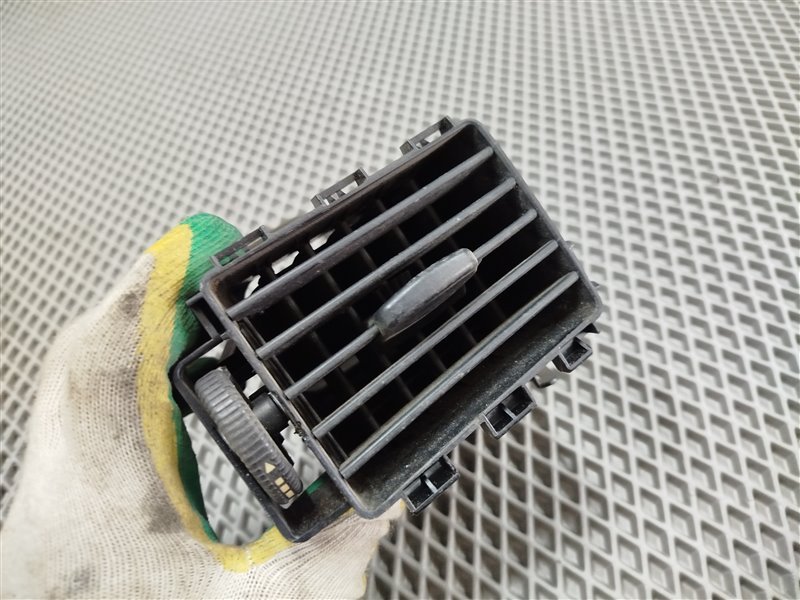 Дефлектор воздушный, 1385 рублей, Санкт-Петербург