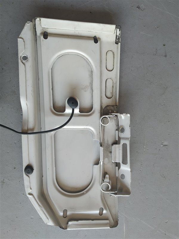 лючок бака, 1805 рублей, Санкт-Петербург