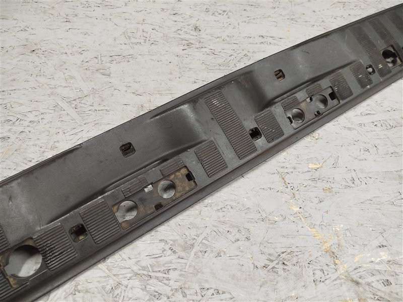 накладка багажника, 1530 рублей, Санкт-Петербург