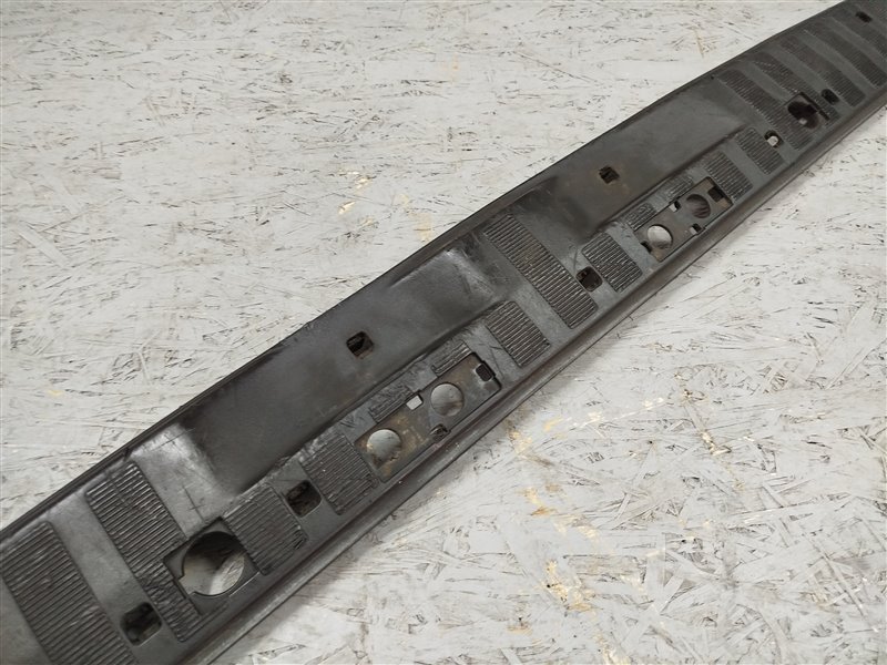 накладка багажника, 1445 рублей, Санкт-Петербург