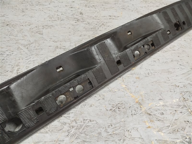 накладка багажника, 1445 рублей, Санкт-Петербург