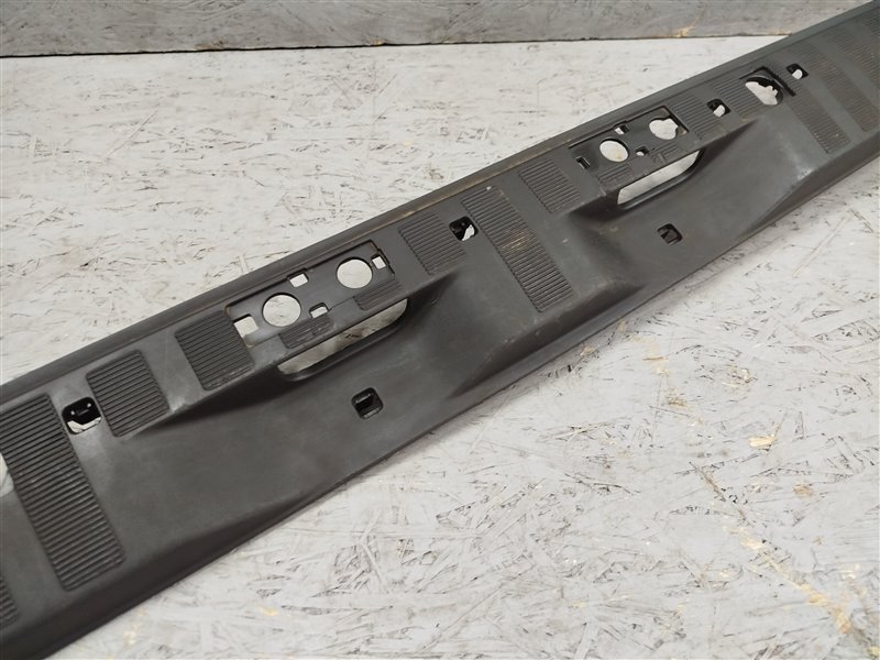 накладка багажника, 1770 рублей, Санкт-Петербург