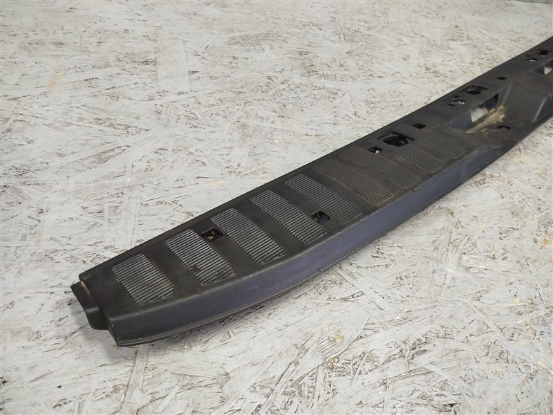 накладка багажника, 1770 рублей, Санкт-Петербург