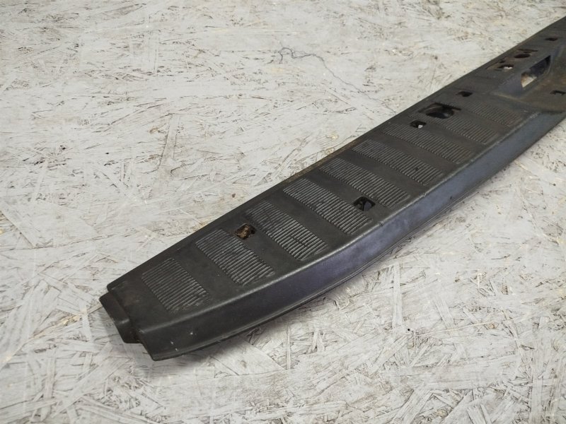 накладка багажника, 1770 рублей, Санкт-Петербург