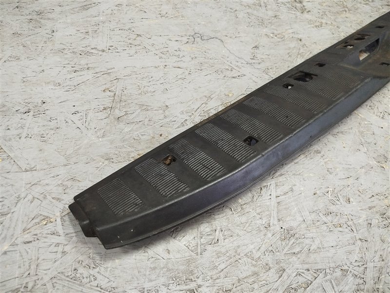 накладка багажника, 1770 рублей, Санкт-Петербург