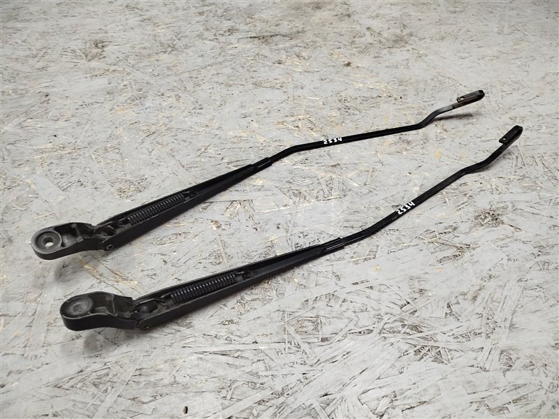 поводок стеклоочистителя, 1475 рублей, Санкт-Петербург