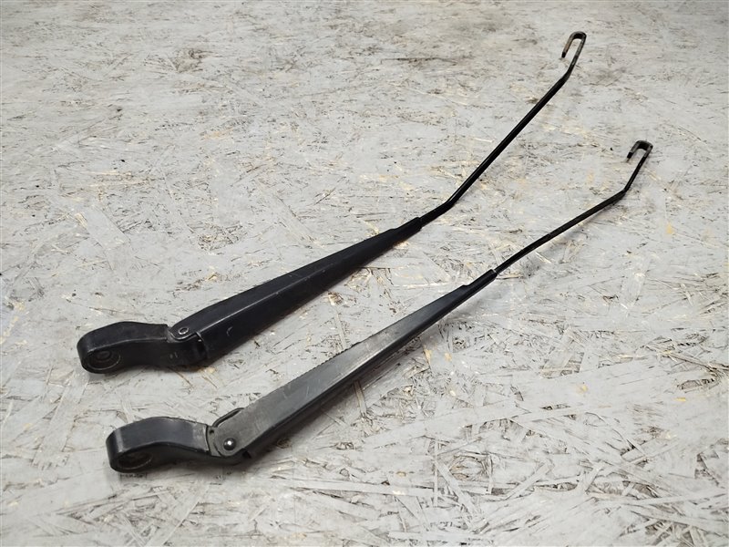 поводок стеклоочистителя, 1475 рублей, Санкт-Петербург