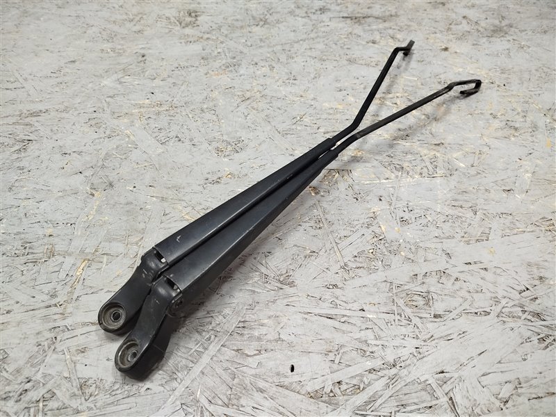 поводок стеклоочистителя, 1475 рублей, Санкт-Петербург