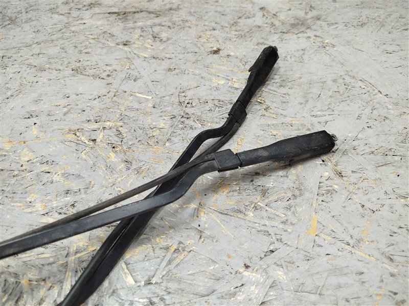 поводок стеклоочистителя, 1475 рублей, Санкт-Петербург