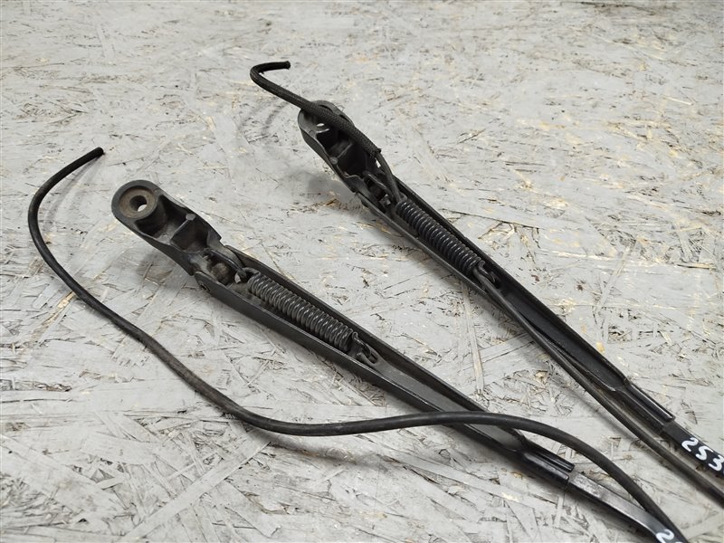 поводок стеклоочистителя, 1475 рублей, Санкт-Петербург