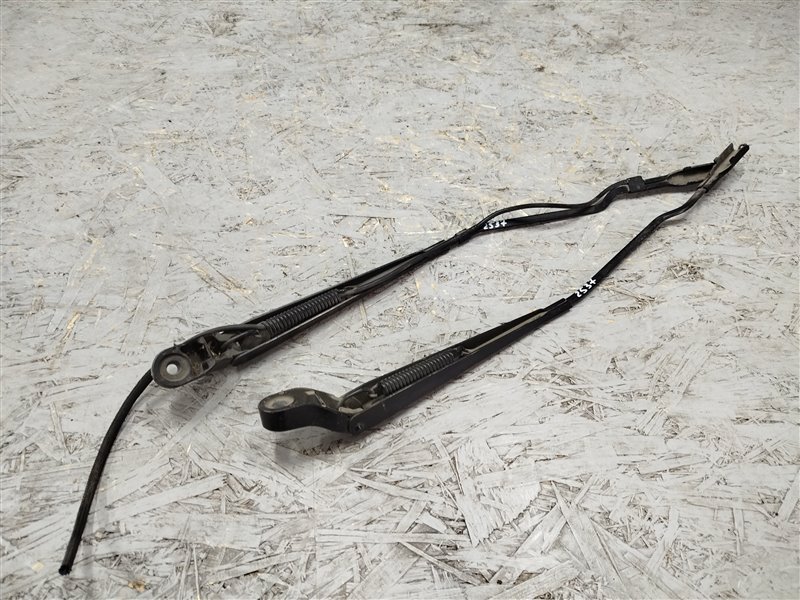 поводок стеклоочистителя, 1475 рублей, Санкт-Петербург