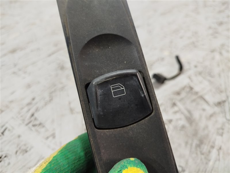 кнопка стеклоподъемника, 1155 рублей, Санкт-Петербург