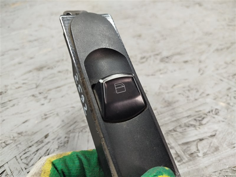 кнопка стеклоподъемника, 1010 рублей, Санкт-Петербург