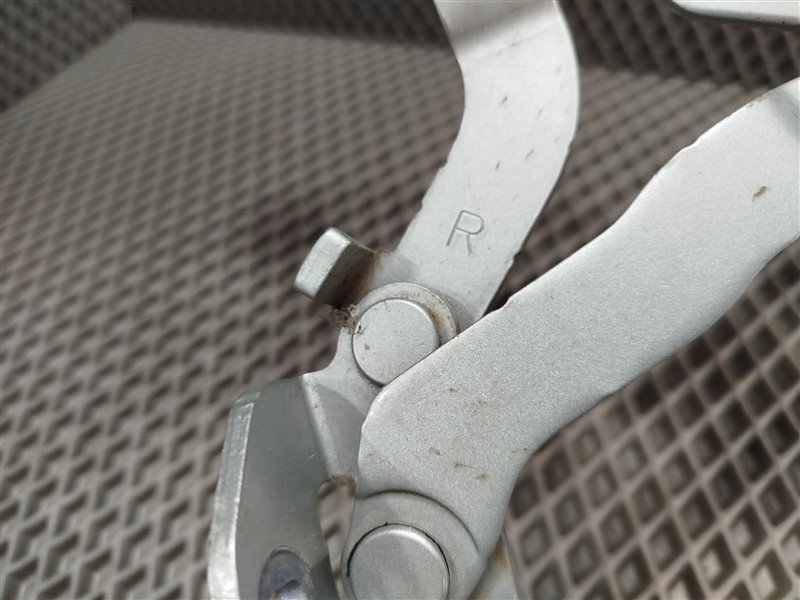 петли капота, 2240 рублей, Санкт-Петербург