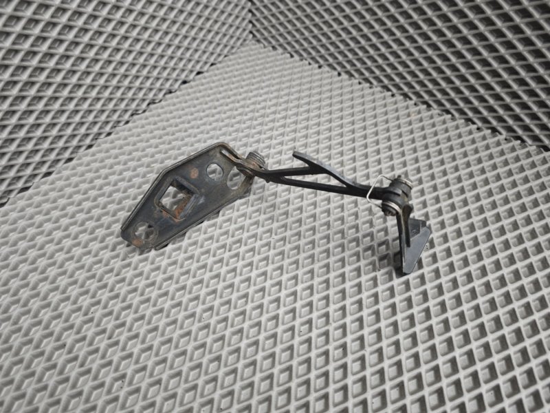 крюк капота, 1130 рублей, Санкт-Петербург