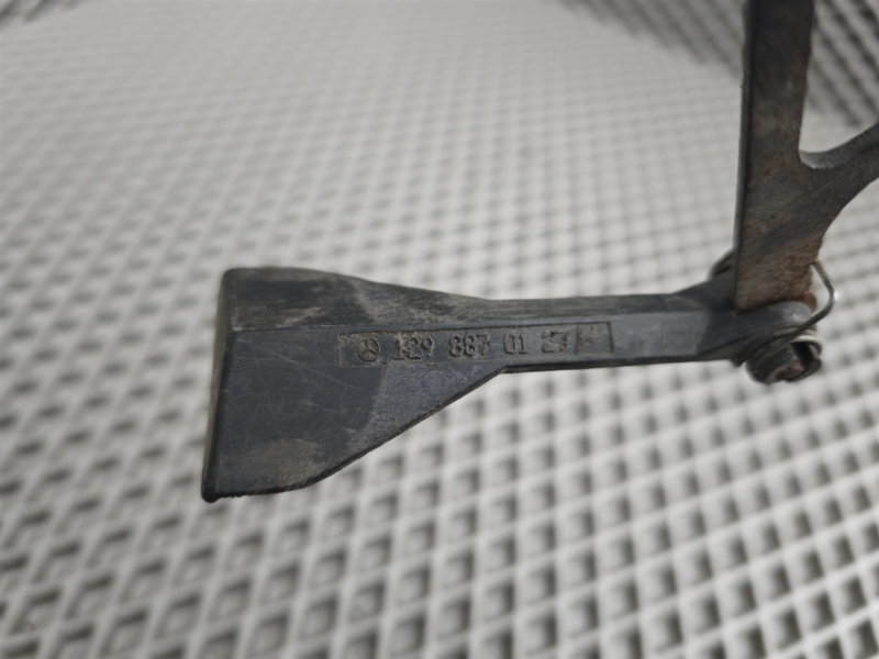 крюк капота, 1130 рублей, Санкт-Петербург