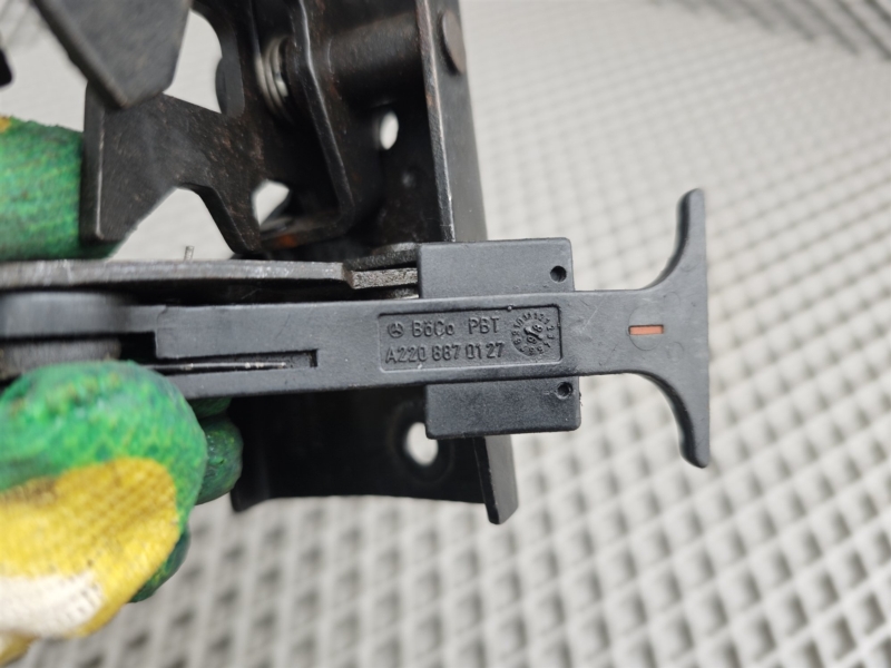 крюк капота, 1130 рублей, Санкт-Петербург