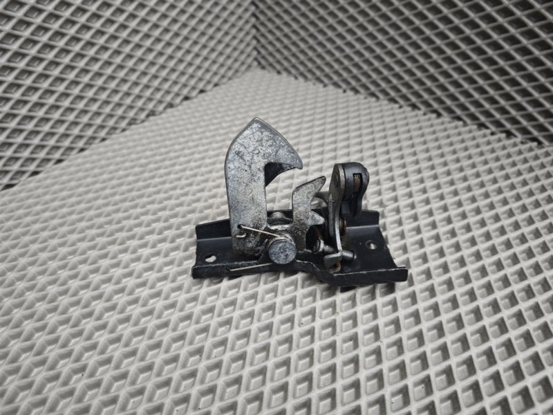 крюк капота, 1415 рублей, Санкт-Петербург