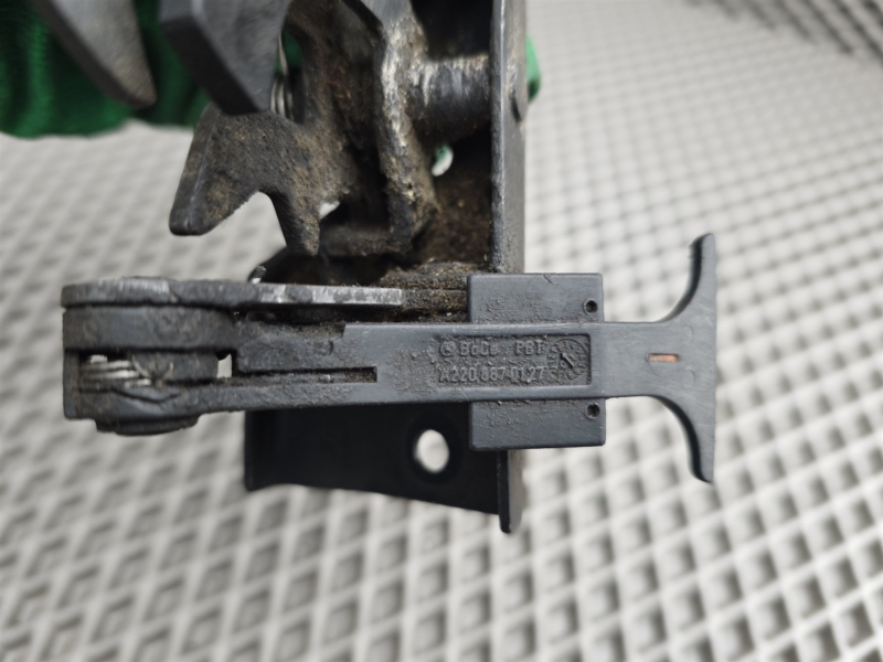 крюк капота, 1130 рублей, Санкт-Петербург