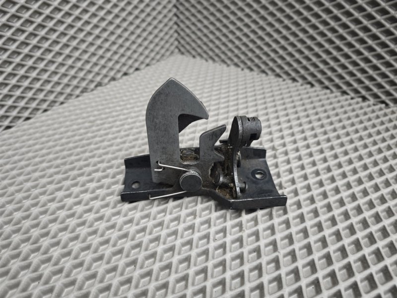 крюк капота, 1130 рублей, Санкт-Петербург