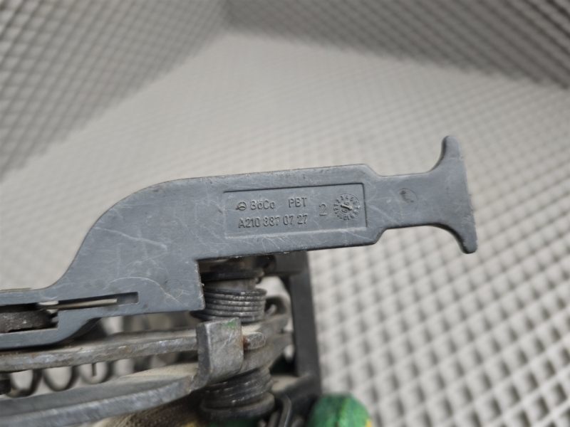 крюк капота, 1415 рублей, Санкт-Петербург