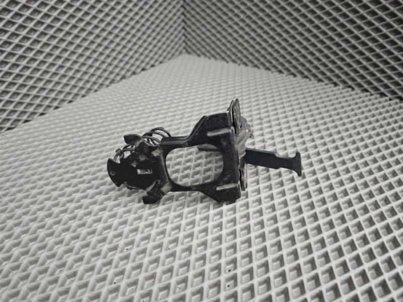 крюк капота, 1415 рублей, Санкт-Петербург