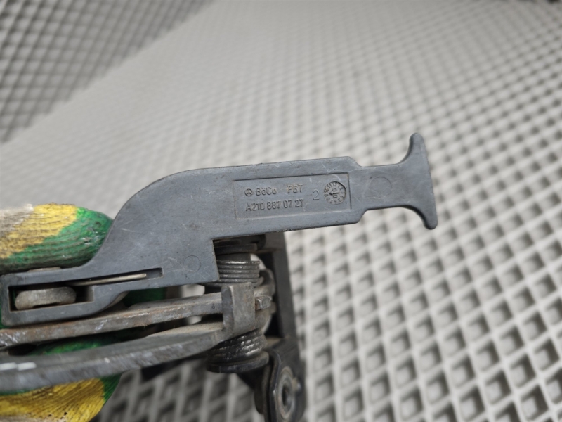 крюк капота, 1415 рублей, Санкт-Петербург