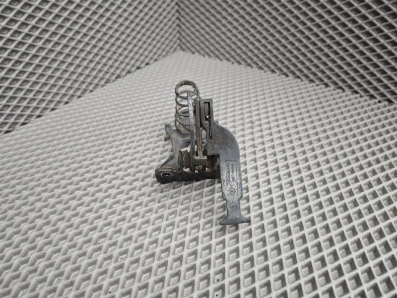 крюк капота, 1415 рублей, Санкт-Петербург