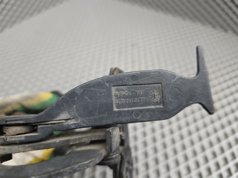 крюк капота, 1415 рублей, Санкт-Петербург